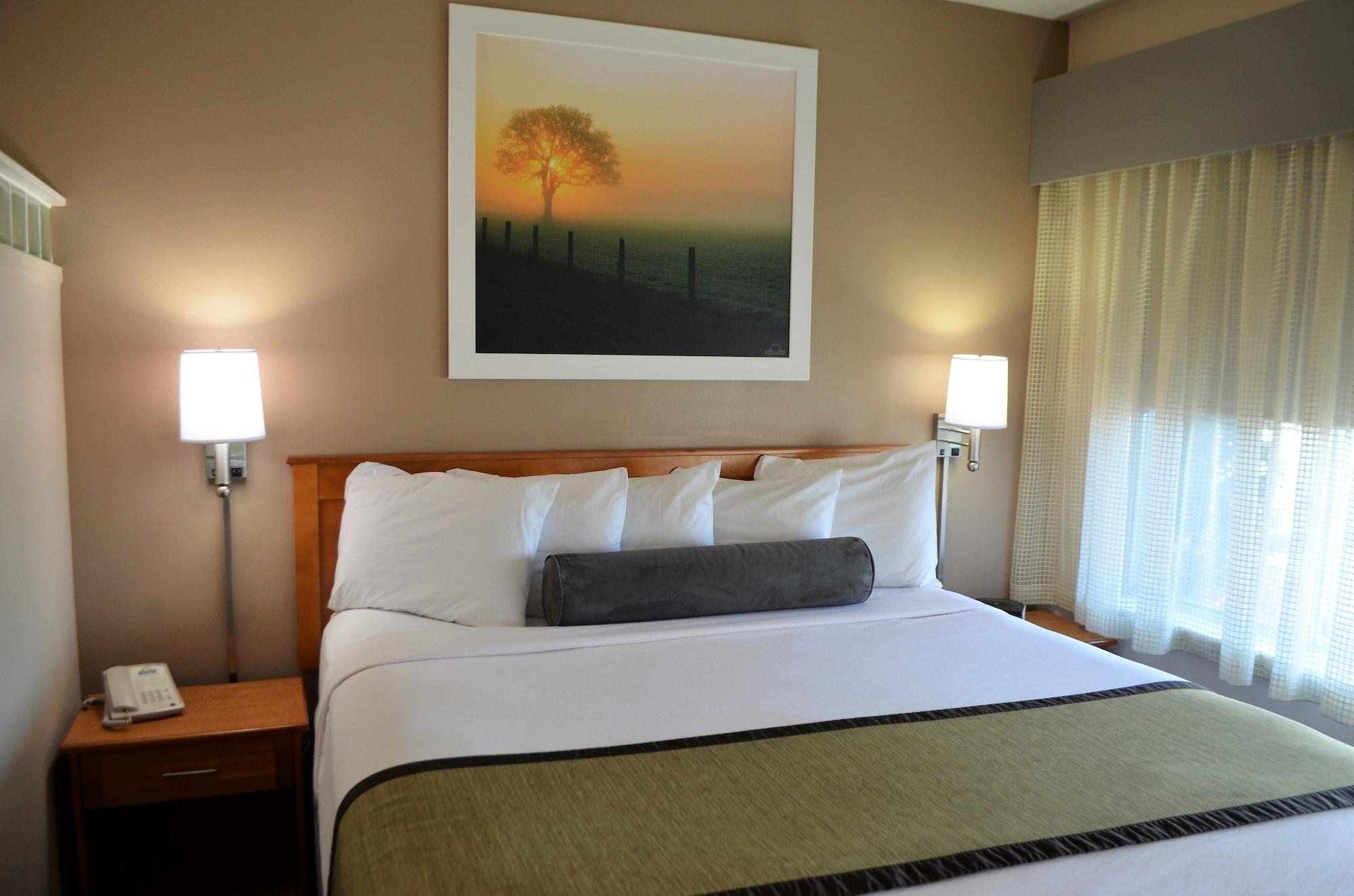 Days Inn & Suites By Wyndham Madison Zewnętrze zdjęcie