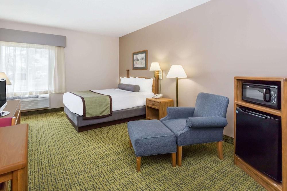 Days Inn & Suites By Wyndham Madison Zewnętrze zdjęcie