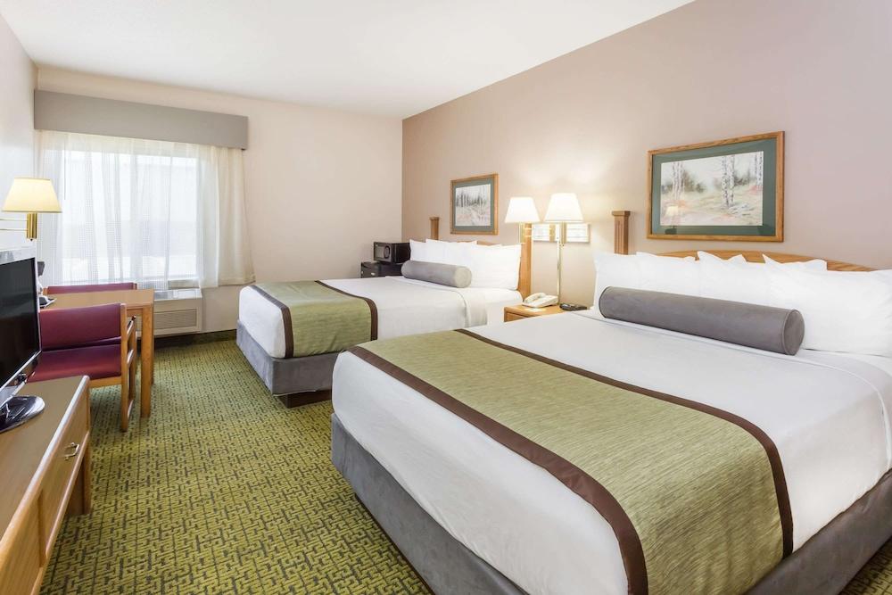 Days Inn & Suites By Wyndham Madison Zewnętrze zdjęcie