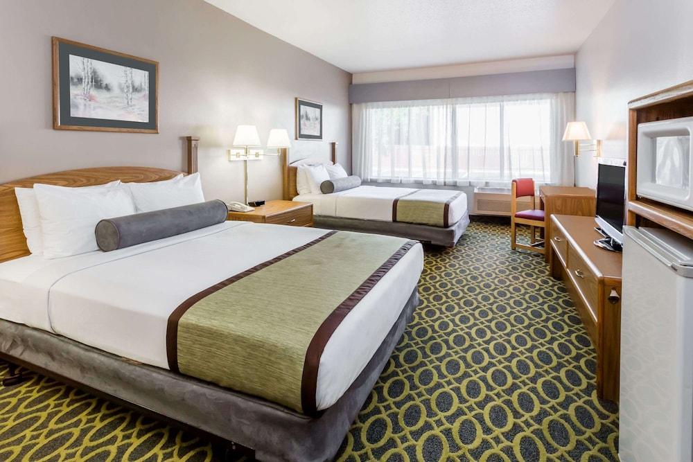 Days Inn & Suites By Wyndham Madison Zewnętrze zdjęcie