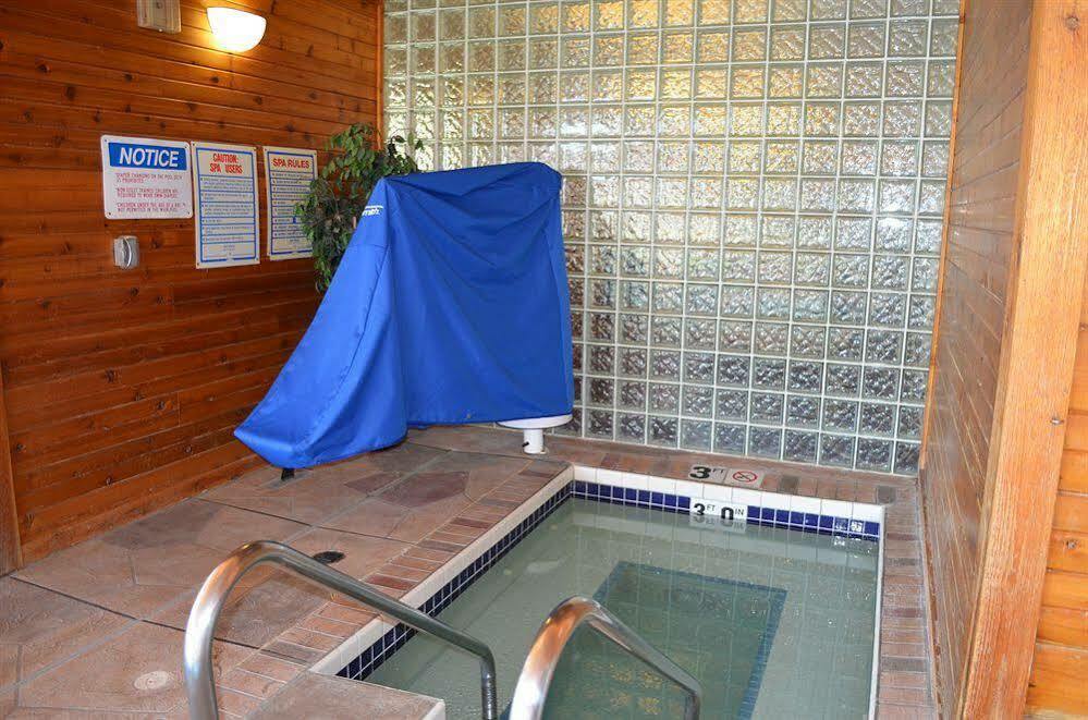 Days Inn & Suites By Wyndham Madison Zewnętrze zdjęcie
